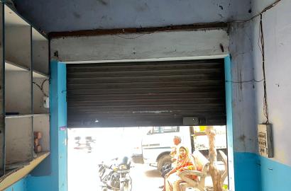 Shop Available for Rent in Johri Pur, Delhi