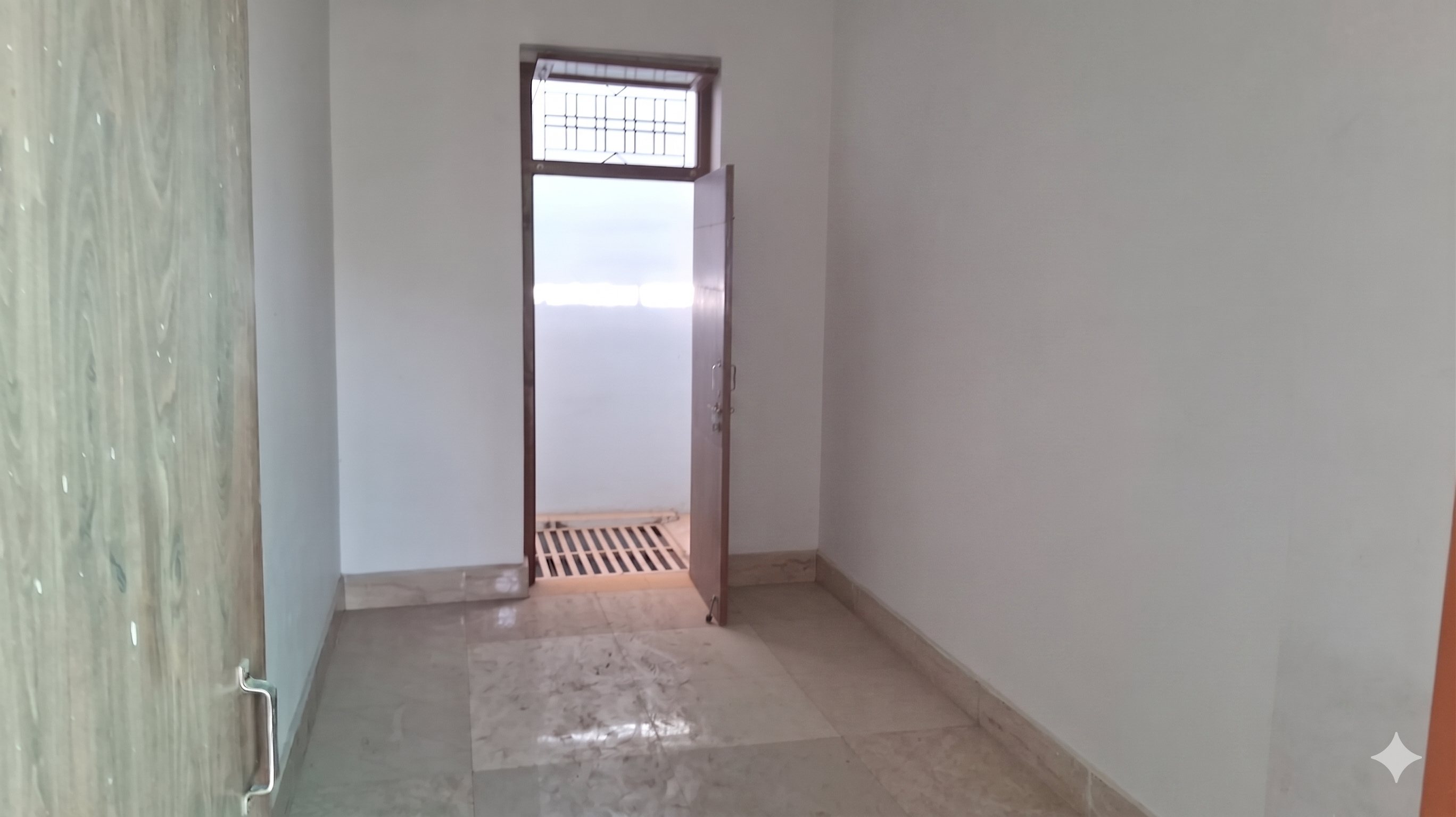 Single Room for Rent in Kala Kua Housing Board, Alwar | Park Facing