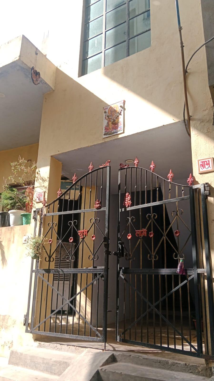 Property is a house well done with tiles and finishing and a very cheap full rate and house have paata approval from uit